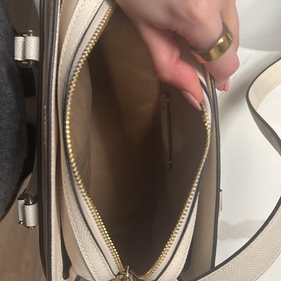 Coach Darcie Cream Leather Bag - Picture 9 of 10